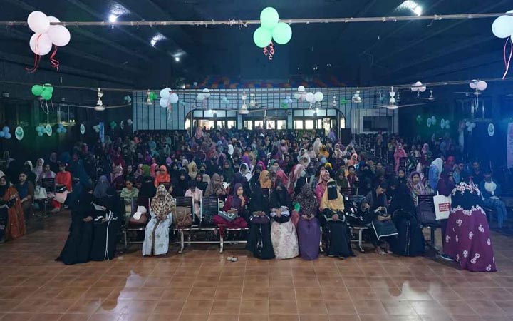 ঢাবিতে প্রায় হাজার ছাত্রীর অংশগ্রহণে ছাত্রীসংস্থার নবীন সংবর্ধনা